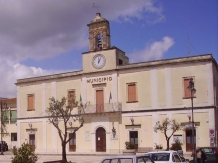 Monte ora minaccia di lasciare la maggioranza