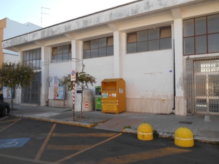 Un centro per anziani al mercato coperto? L'idea non piace a Ianne