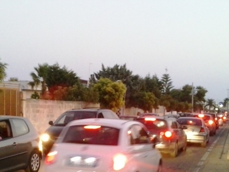 Traffico sulla via dei lidi, lUnion 3 chiede aiuto alla Provincia