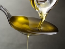Coldiretti Puglia: "Magazzini pieni di 70 milioni di litri di olio extravergine"