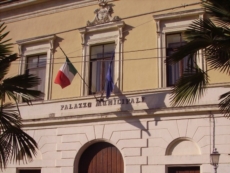 Salice, due donne contro il sindaco: “A noi non ha proposto l’assessorato”